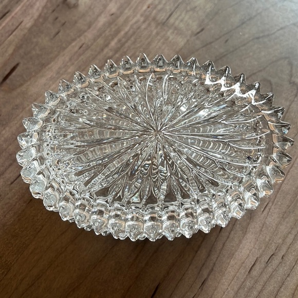 Clear Glass Rippled Trinket Box w/ lid Star 2” x 4.5” in EUC - Picture 2 of 5